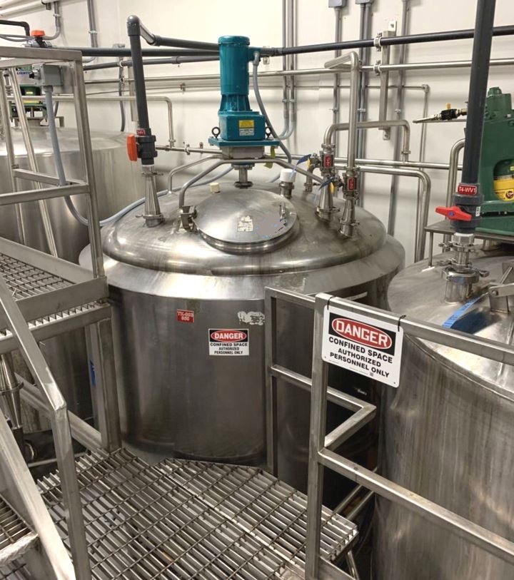 ***SOLD*** used 850 Gallon Crepaco Stainless Steel Jacketed Mix Tank. Jacket rated 75 PSI. Dish top and Cone Bottom. 5'8